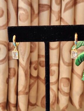 Swarovski Elements Mini Hoop Dangle Earrings Gold Tone New